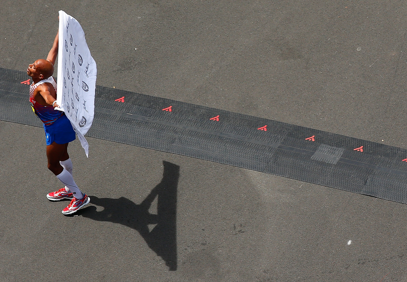 Illustration for article titled Scenes from the Boston Marathon